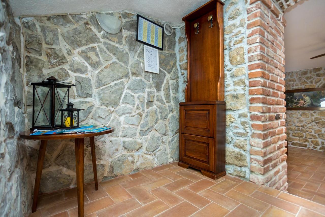 Rustical Nest Krk Old City Кърк Екстериор снимка